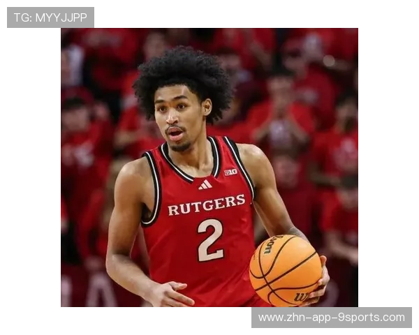 弗拉格外线连中点燃主场